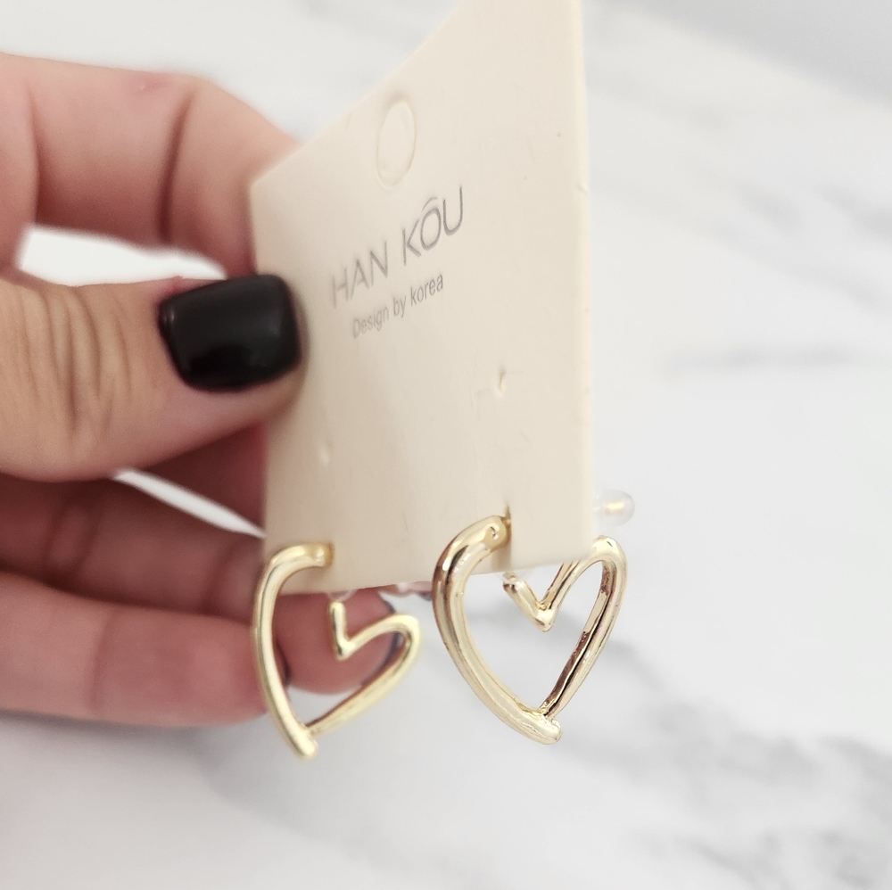 Gold Open Heart Hoop Earrings Modern Abstract Chunky Statement - Picture 6 of 9